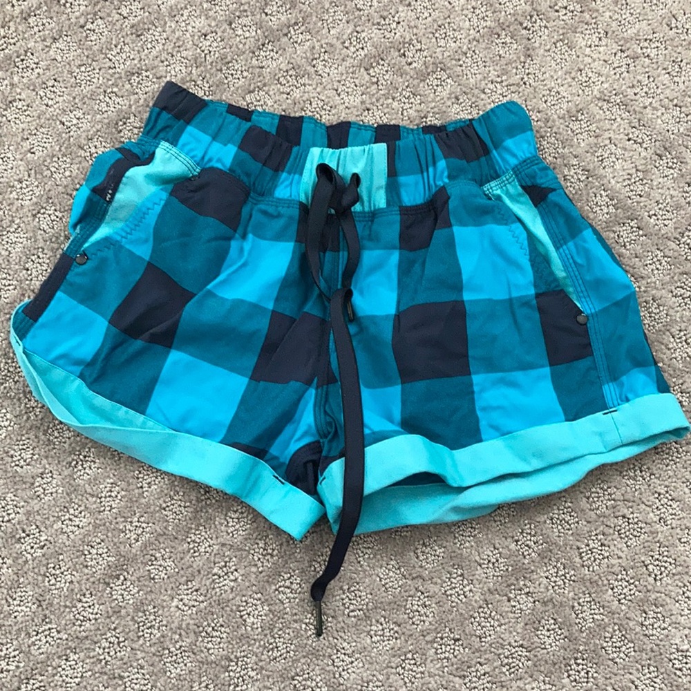 Lululemon shorts 4